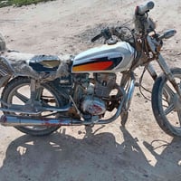 موطور للبيع  السعر 150  07827117544