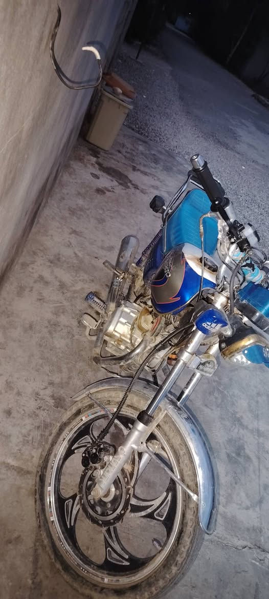 ماطور ٤ كير لوك  ممفتوح ويل امتاز ويل كب موديل ٢٠٢١ ورقه بي اصلي ٥٧٥ وبي مجال مكاني خانقين امين بابير الي يرده يجي عليه ويخابر ***********
