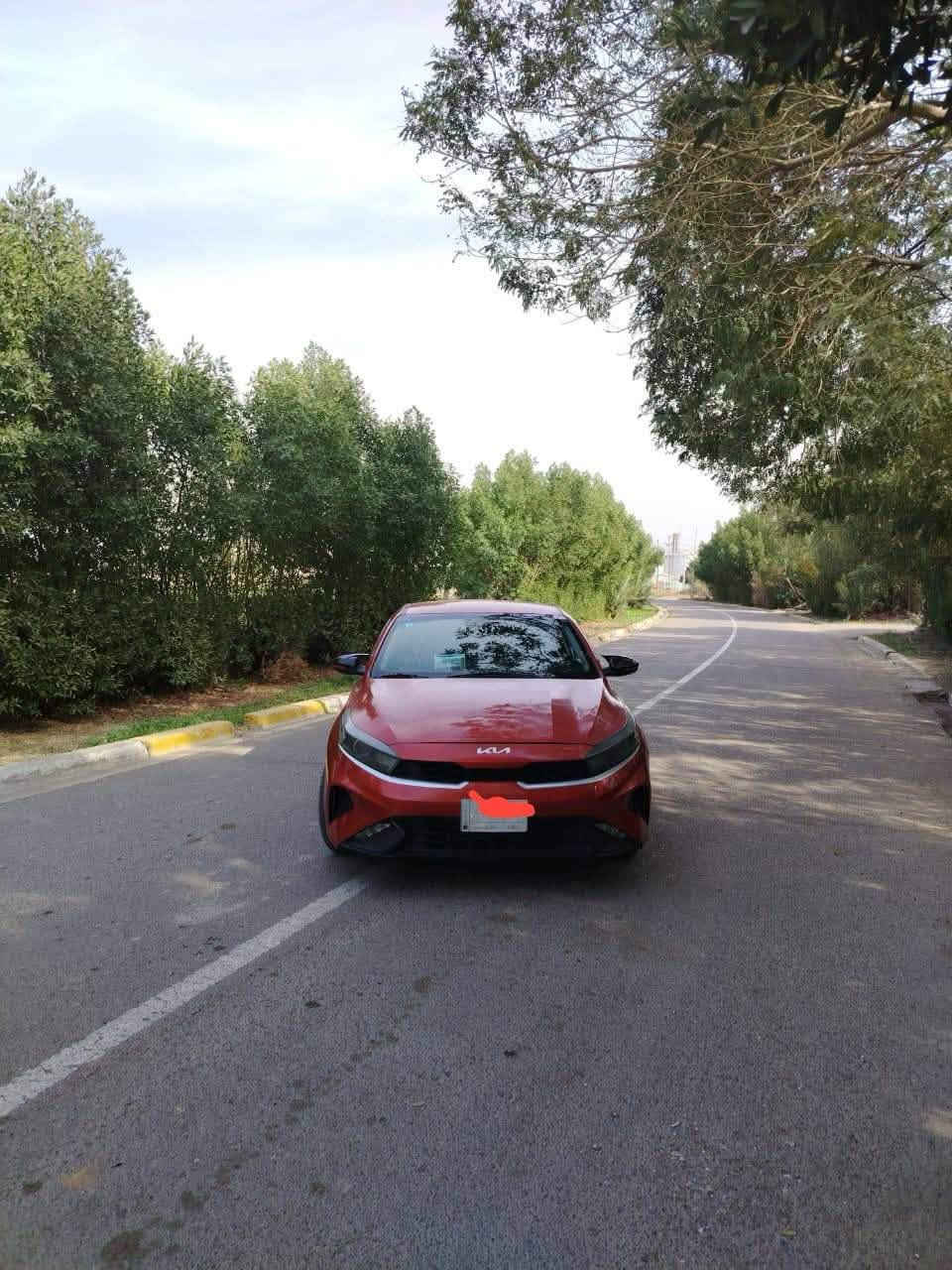 فورتي مشمشي
موديل 2023 رقم بغداد
ماشية 90 الف
محرك 2000 دوش
الگير AT
حادث چاملغ أيسر
قطعتين صبغ ( بنيد + چاملغ أيسر)
السعر 145 وبي مجال 
للاستفسار أكثر
***********

