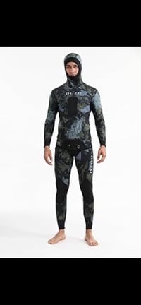 ملابس • للبيع