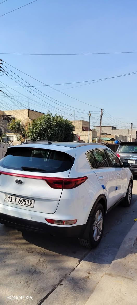 سلام عليكم
سبورتج موديل 2018 خليجي كفاله
بدون صبغ بنرامه محرك ٢٠٠٠ دوش بلادي
رقم بغداد سعر ١٧٥ بيهه مجال
هاتف *********** يرهم مراوس
