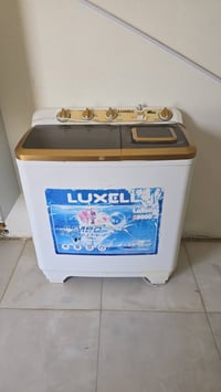 غسالة للبيع ماركة Luxell نظيفة وشغالة سعرها ٧٥ الف الاستفسار ٠٧٨٣١٠٥٥٨...
