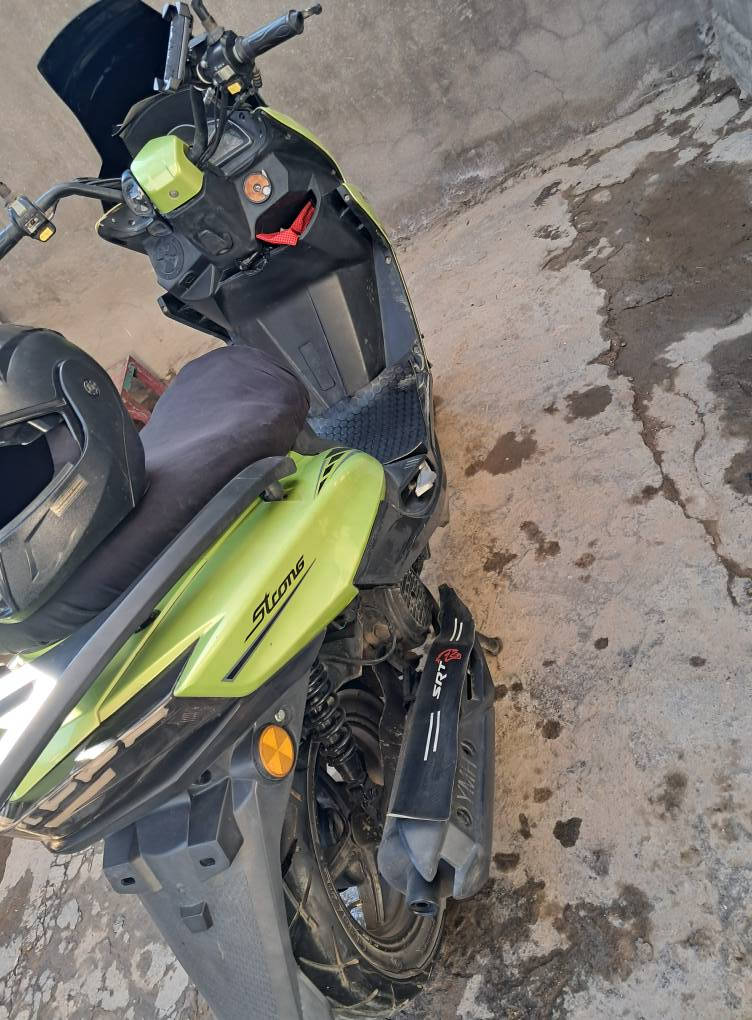 السلام عليكم دراجه سترونك فول مديل 23
سعر البلاش ٤٧٠ عنوان بغداد المحموديه 
*********** متواجد واتساب فقط
