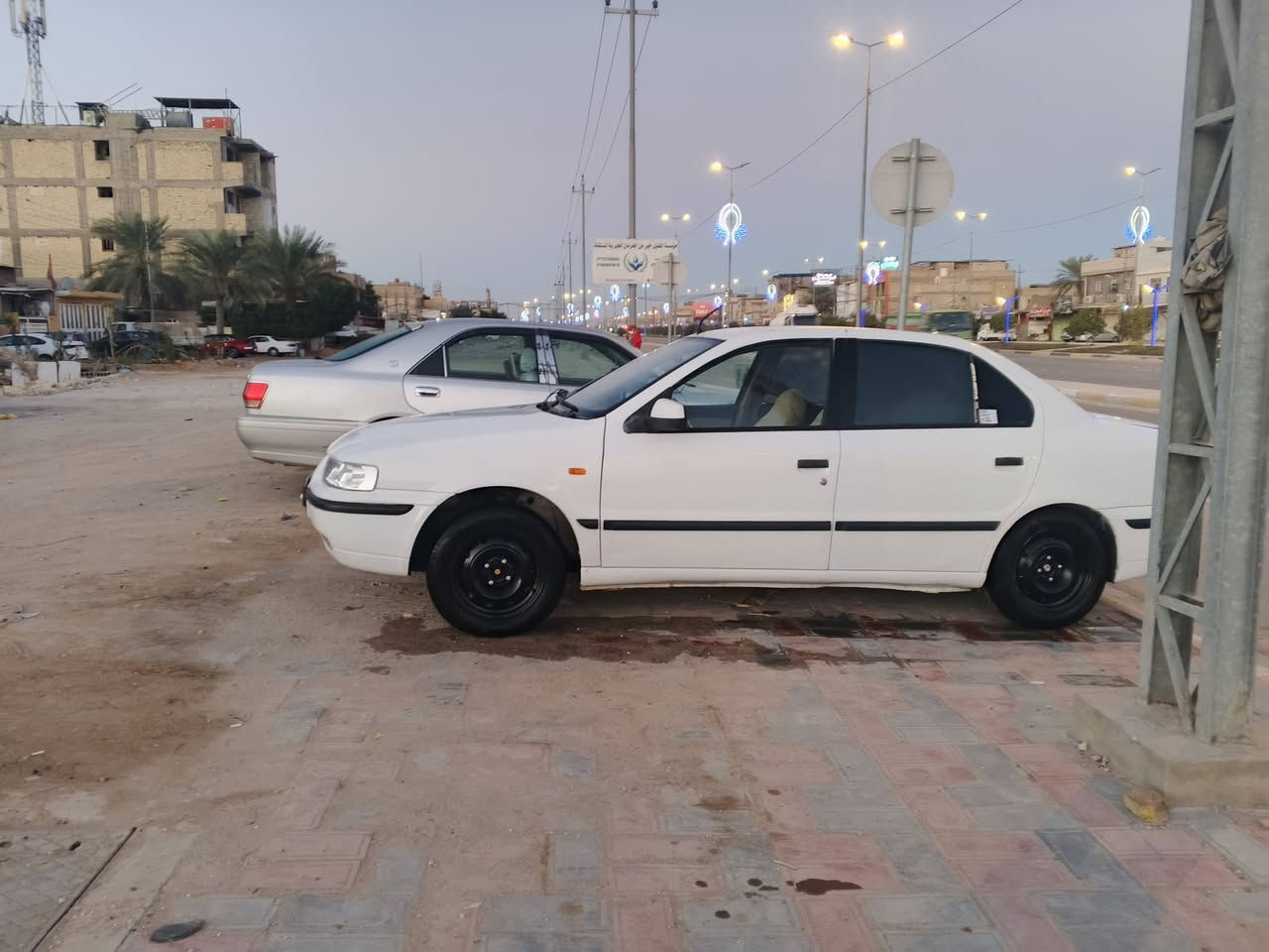 سلام عليكم سمند 2012 مكينه كير كله جديد حداديه نقصه كلاص درايم شفت الباقي كله جديد السياره نضيفه وشوفت العين رقم قادسيه وراعيه هم بل قادسيه يريد مداور السعر 37 وبيه مجال حك الجيه ممتواجد بل فيس *********** بي واتساب
