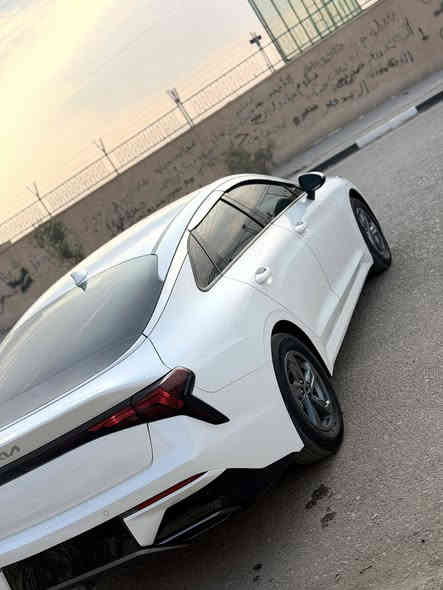 K5 20224

 
* وارد كوري غاز بلاد 

مكفولة كفاله عامه من الضربة 
 بيها صبغ كوري ما ينكفل من الصبغ 

ماشية 15000km

فحص مؤقت 

المواصفات 
* بصمة ، تشغيل عن بعد ،دخول ذكي بدون مفتاح 

* رادات امامية وخلفية وجانبية 

* نقطة عمياء 

* قيادة ذاتية 

* انظمة قيادة متعددة

* صندوق كهرباء عند الاقتراب

* مقاعد جلد اسود 

* شاشة عدادات الكترونية متصلة 

* التحكم في التكيف والوسائط لمس 

* هاند بريك كهربائي 

* كير ماوس 

* حساسات اصطفاف امامية وخلفية 

. ANDROID AUTO & APPLE CARPLAY شاشه متصله نظام *

* لد نهاري امامي 

* فول تحكم ستيرن 

* لايت زنون 

* تدفئة كشنات 

* ترحيب باليدات 

* كروس مثبت سرعة 

* وبعد بيها هواي مواصفات  

* السعر    (178 )

‭0771 084 6502‬
