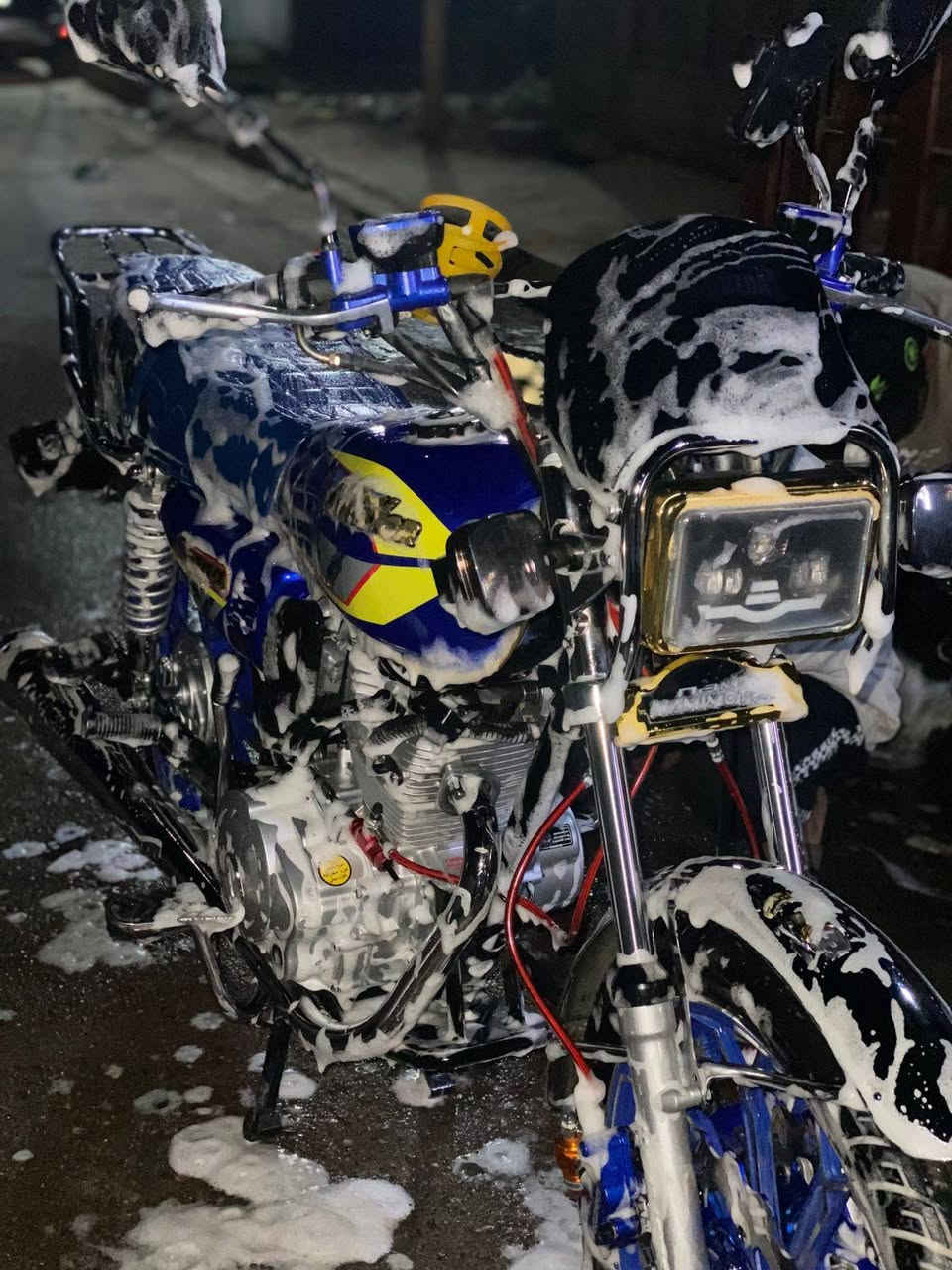 سلام عليكم دراجة نامة برو 5كير دراجة بلادية كلشي ما مفتوح بيهة نكرة سلف هندر بلادي 
صالهة 4تشهر من منزلهة من ربة موديل 2025دراجة شلعة معدل ما توكف 
سعر بواحد 50 وبيهة مجال قليل


**إذا كنت صاحب هذا الإعلان وتريد حذفه لأي سبب، رجاءا أرسل رسالة إلى الدعم الفني**