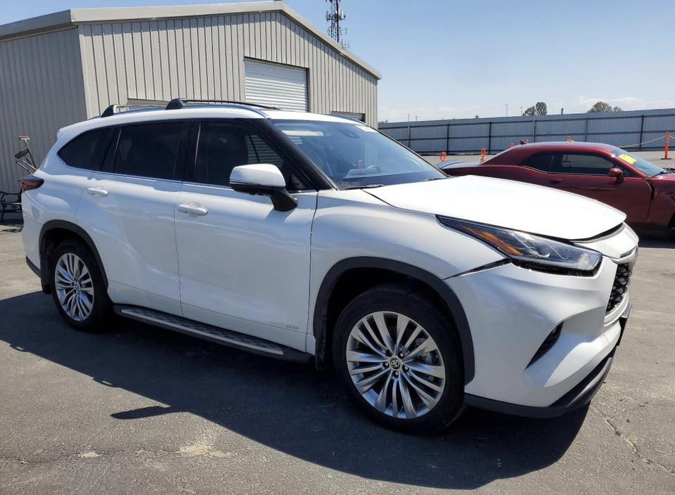 ♦️شركة النخبة - ELITE للمزادات وتجارة السيارات♦️

🔸السلام عليكم ..
♦️نوع السيارة …
♦️TOYOTA - HIGHLANDER - PLATINUM - 2025♦️

♦️تاريخ المزايدة غداً الثلاثاء بعد الخامسة مسائاً
♦️2026 - 5 - 12

🔸عداد المسافات - 11 الف ميل فقط .
🔸الاسطوانات - 4 سلندر .
🔸حجم المحرك - 2.4 .
🔸الوقود - هايبرد .

♦️الأضرار  :- حسب الصور المرفقة

🔸للدخول الى المزاد او شراء سيارة
🔸او اي استفسار يرجى التواصل مع …

♦️شركة الخبة - ELITEللمزادات وتجارة السيارات♦️

🔹عثمان الناصر - ‭0774 810 7610‬

📍صلاح الدين - قضاء العلم - قيصرية الخالد📍
