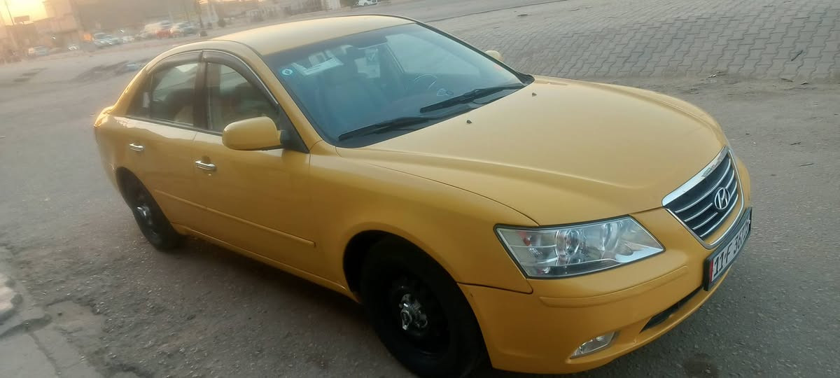 السلام عليكم 
سوناتا 2006 خليجي مكفولة من الضربه والعيب الشرعي 
رقم بغداد انكليزي سنويه جديده للسنه 31 السياره جاهزه على اخر حبايه من كل النواحي مال جناي مكانها بابل المركز سعرها 80 وبيها مجال ***********
