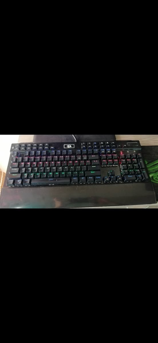 pc البيع


**إذا كنت صاحب هذا الإعلان وتريد حذفه لأي سبب، رجاءا أرسل رسالة إلى الدعم الفني**
