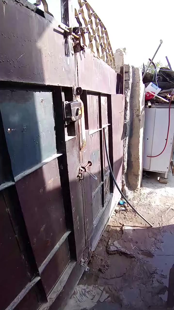 دار تجاوز للبيع
بي خطين مي اساله
خطين وطني
خط مولده
ارضيه البيت مطبكه كاشي
الشراي يتفضل يتواصل
***********
واتساب
