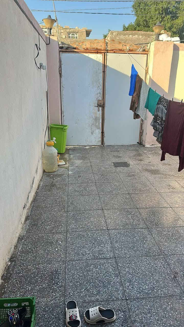 من راعيه مباشر 

بيت للبيع المساحة 100 متر سعر البيع 20 مليون قفل

عنوانه النجف شارع المطار القديم خلف اسواق الامير 

يحتوي على غرفه وصاله ومطبخ وصحيات

البيت بناء طابوك وبلوك سند 25 زراعي مشمول بالتطويب


**إذا كنت صاحب هذا الإعلان وتريد حذفه لأي سبب، رجاءا أرسل رسالة إلى الدعم الفني**