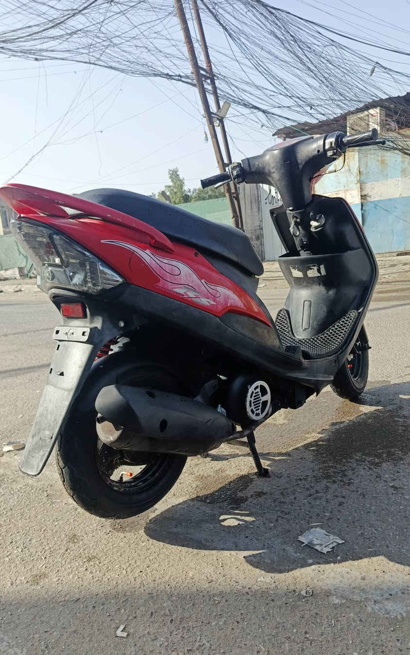 بغداد الدور
الدراجه للبيع

سعر 900 وبيه مجال واتصال موجود

***********
واتساب موجود
