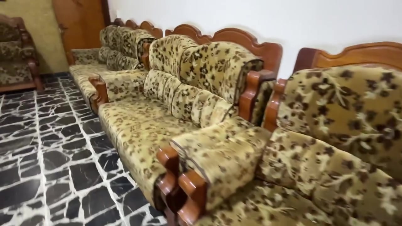 السلام تخم ستقبال 24 قطعه خشب زان عراقي نضافه ٩٠ بلميه السعر مليون ونص عنون حي جامعه ***********
