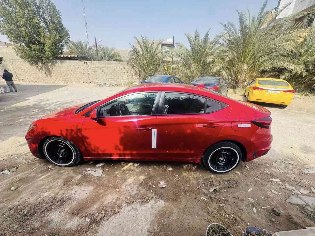 السلام عليكم النترا 2020 وارد امريكي رقم بابل سنويه ل 2031 رقم انكليزي  بسمي كير AT بيهه منضومه غاز جديده وشغاله مواصفاتهه شاشه تحكم كامره حساسات رادار خلفي و جاانبي قياده ذاتيه توقف ذاتي تحديد مسار مثبت سرعه السياره  حادثهه جامغ وبنيد والجاملغ الثاني مرشوش ملاون بدوان داخل السعر 128وبيهه مجال مكاني كربلاء طويريج 
 ***********
***********
