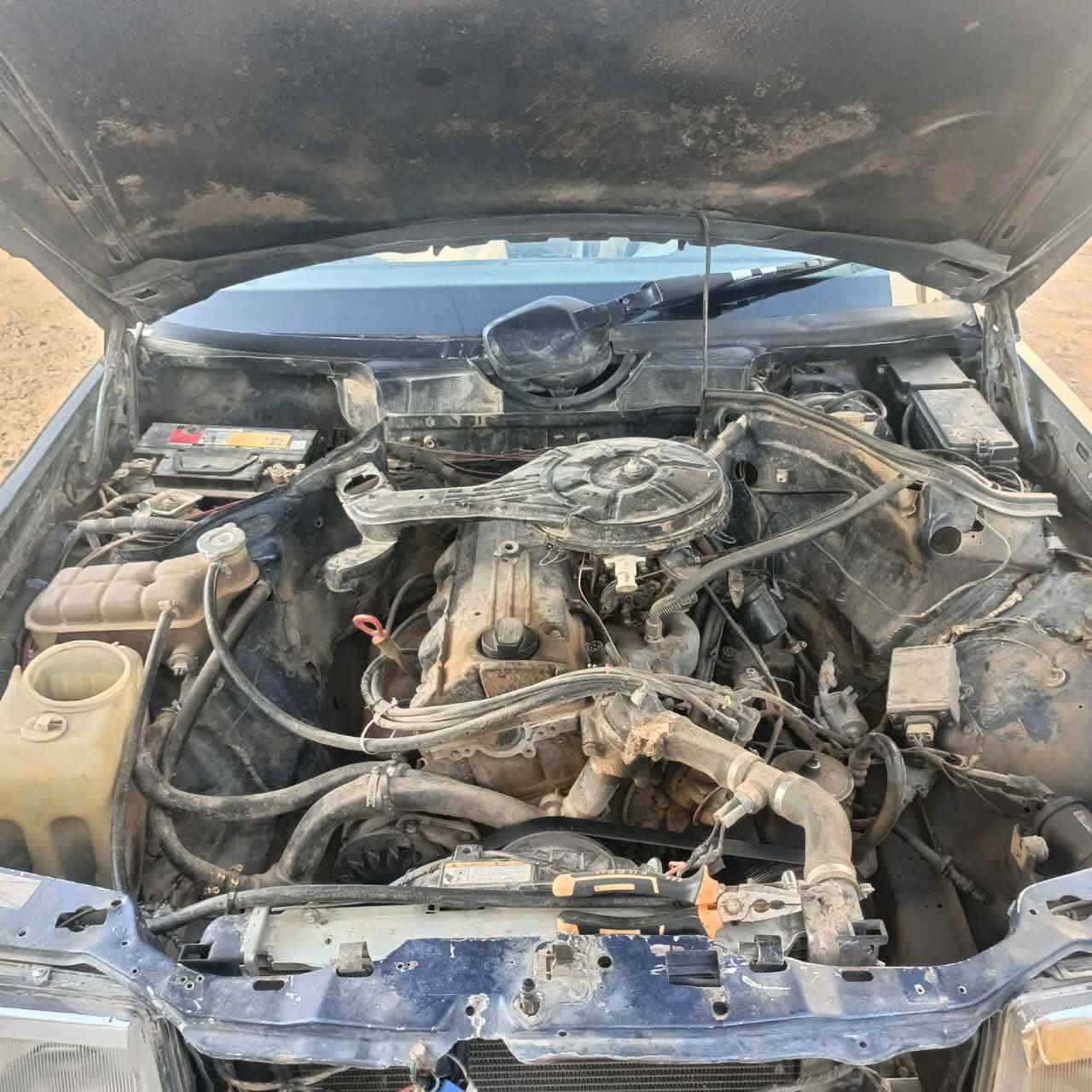 مارسيدس دب
گير و محرك الاصلي
گير عادي
سيارة ما اندل صاحبها ابيعها مامسجل
السعر 18 وبيها مجال للشراي
الشراي خاص او يتصل
‏‪***********‬‏
