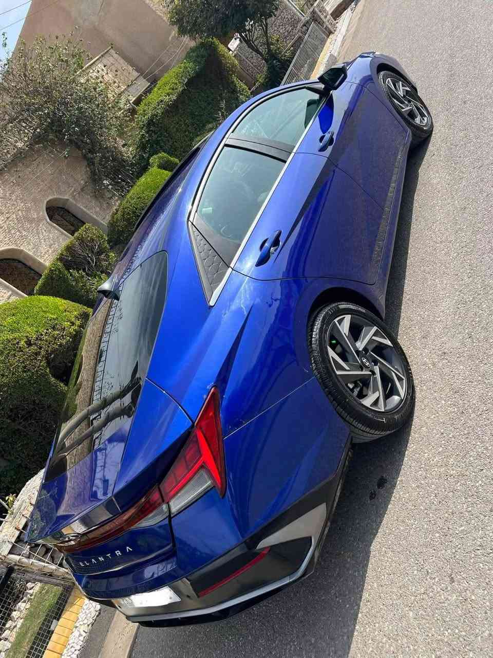 موديل 2024 رقم بغداد حره
فول مواصفات للأخير مكينه 2000
ماشيه 51              بدوون ايرباك 
كير مكينه حداديه كفاله السياره جديده كلش ونظيفه مناقصها شي ابد
بيها جنطه مبدل نفس اللون بدون صبغ
الحادث موضح كدامكم بالصور
مكان السياره بغداد شهداء السيديه
السعر 158 وبيه مجال قليل
***********
***********
