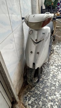 درجه عصفورية افحص  بعينك واخذها. شغالة سعرها 100قفل  بغداد 07701392289