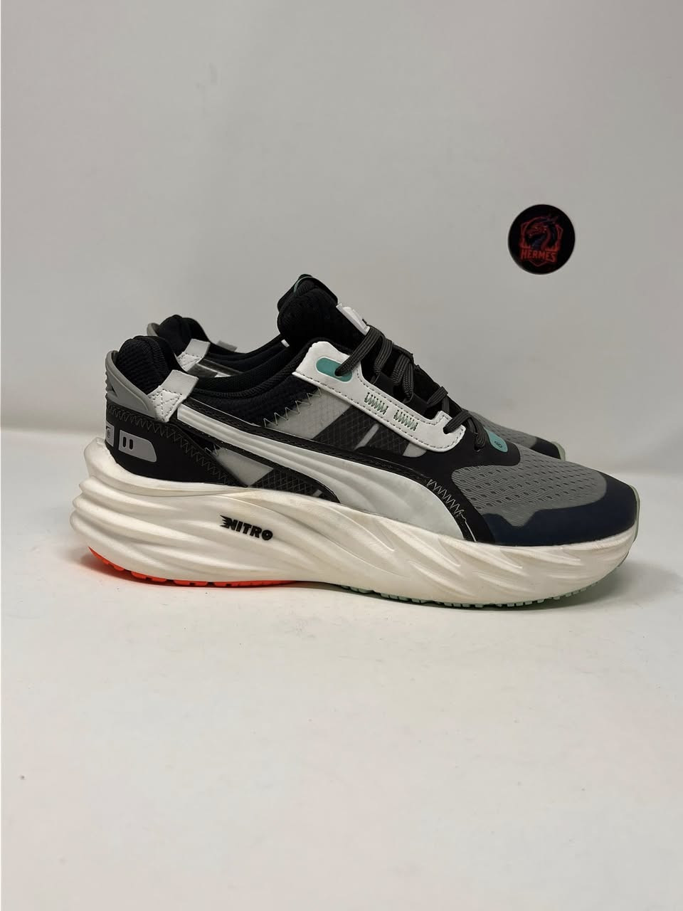 متوفر ✅
Puma nitro
الحجم:42(26.5سم)
الوصف: باله فيتنامي نظافة 💯، حذاء جري ممتاز بدون وزن وفوم تحس انك واكف على غيوم

السعر:   35 الف دينار عراقي.

🚚 يوجد توصيل لجميع المحافظات وجميع المناطق في العراق

ادخل انستا شوف القطع القويه المتوفره 
https://www.instagram.com/hermes.storex?igsh=MTQwdWQ4OTZ1YmxoMg%3D%3D&utm_source=qr


**إذا كنت صاحب هذا الإعلان وتريد حذفه لأي سبب، رجاءا أرسل رسالة إلى الدعم الفني**