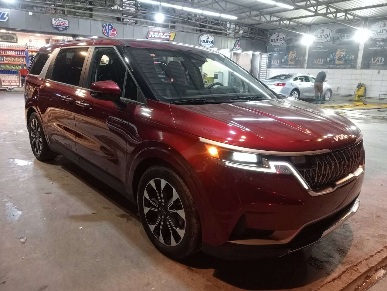 كرنفال 2024 امريكي
‏V6 ستة سلندر 

🚨بدون لوحات

السيارة حادثها خلفي بدون ايرباك 
الجنطة والجاملغين الخلفيات مصبوغات 

1.بصمة أبواب
2. شاشة
3. تحديد مسار
4.كشنات جلد ومنفذ شحن بكل كشن
5.بصمة 
 6. بردات خلفية بلادية
7 .لد نهاري
 8. حساسات لايتات
9. بيبان كهرباء وتحكم من البصمه
10. رادارات 360 درجة
11. كشافات
12. لايتات لد 
13. مانع تصادم
14. ثلاث قطع تبريد
15. هند بريك بصمه  
17. مراقبة نعاس السايق
18. وضعيات قياده سبورت إيكو نورمال
19.مثبت سرعه
20. تحكم ستيرن 
21. مايك داخلي . 
22. كامره داخليه عدد 2 لمراقبة الركاب
23.  8راكب

🚨السعر 245 $ قفل بدون لوحات
🚨مكانها بغداد حي اور
🚨***********
