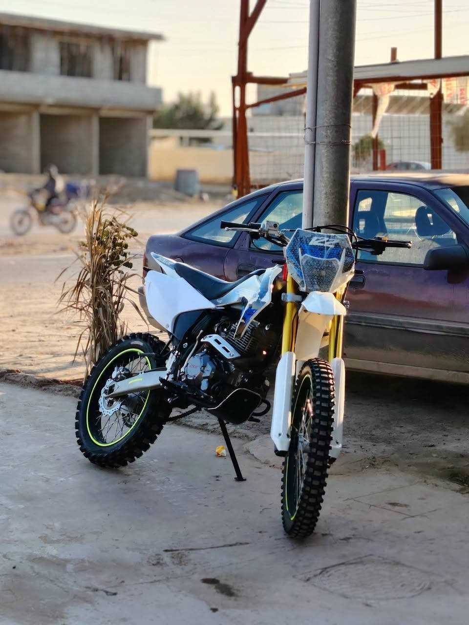 سلام عليكم  مرخصت الادمن دراجه قفاز 300cc CRX للبيع موديل 2024 دراجه مكفوله اي نقص مابيه منفيس بيه السعر 500، 1 مليون اونص بيه مجال رقم تعرفون *********** مراوس حسب القناعه
