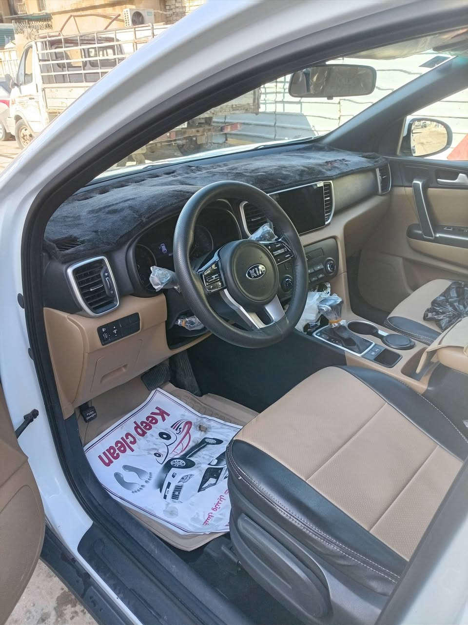 مكلف بالنشر
للبيع كيا سبورتج 2020 خليحي وكالة الدولية
ماشية 45 الف حقيقي مكفولة كفالة عامة
السعر 20500 $  مكان بغداد للتواصل
على الرقم ***********
