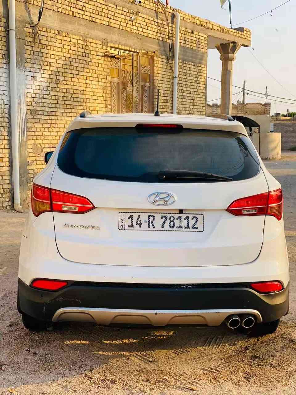 (سلام عليكم)
هونداي سنتافي 
خليجي مكفوله كفاله 
موديل 2014 /4سلندر 
فول مواصفات حساسات خلفي حساس امامي شاير بل مري كامرا شاشه حجم كبير  كشنات جلد كشن كهرباء /7راكب /4سلندر 
3قطع تبريد 
سياره وضع شركه ماشه 150حقيقي 
محرك كير حدادي تخم تاير جديد تبريد ثلج /
السعر 168$
مكان سياره ناصريه غراف 
الستفسأر الرقم (***********) (***********)
