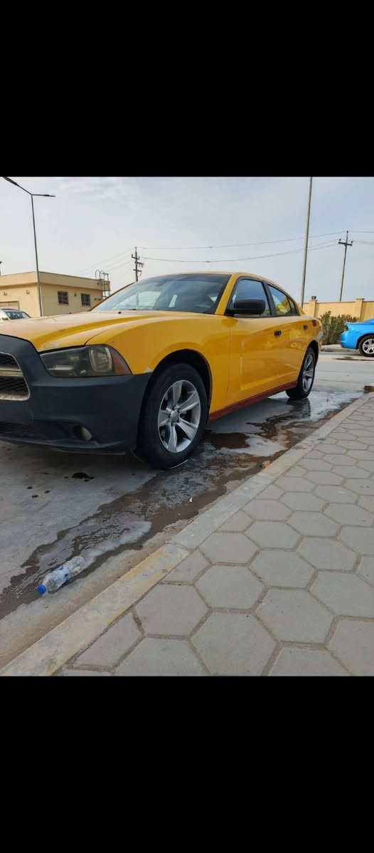 السلام عليكم .... جارجر موديل 2011 رقم بصره مصفره هيئه ومرور بيها طخه خفيفه بالجاملغ الخلفي والباقي كفاله صبغه وحده سياره جاهزه تتشغل خط خارجي السعر 125 بيع مستعجل ‏‪***********‬‏
