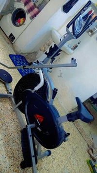 بايسكل رياضي عاطل جهه وحده للبيع قيم وأخذ للاستفسار ٠٧٨٠٨٠٠٩٦٨٧