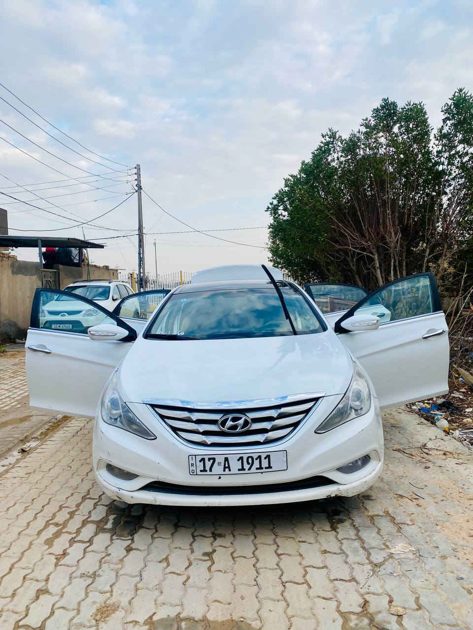 سلام عليكم
سوناتا  2011 خليجي  

فول مواصفات عده البصمه 

سقف بانوراما  

اشاير بالمري

مري شفط

رقم مثنى مشروع وطني مميز

بأسمي مداور ثاني يوم

حدادية نظيفة محرك وكير كفالة

ضربتها جاملغ خلفي ضربة بسيطة مصلح بدون تبديل  

مكينة 2400 دوش 

تبريد قطعتين 

وباقي المواصفات المعروفة

سيارة جديده جدا

السعر 118 وبيها مجال بسيط

وترهم مراوس حسب القناعة 

للأستفسار. ***********.
