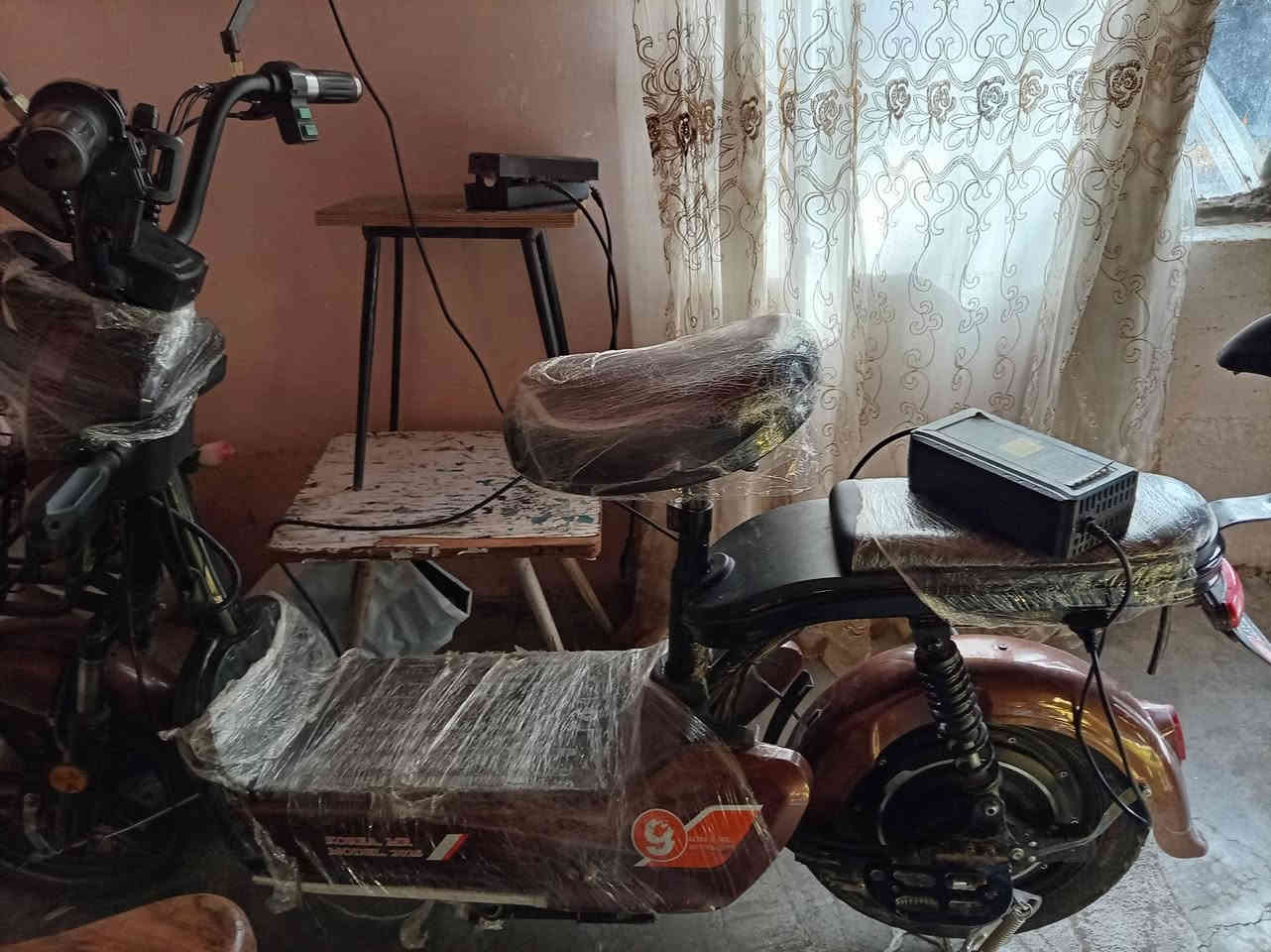 السلام عليكم  دراجة شحن
حجم 14نوع كوريا امار  
لد ملون
اشيار يمنة يسرة
هورن  بلجكتور عالي فول ويا جادر
طريقة التشغيل
بصمة وسويج وكارت
ستاند موبايل معا USP
 بلوتوث  بطاريات بلشرط دراجة فول كلشي بلشرط
السعر 230وبي مجال
التواصل علرقم
*********** وبي واتساب
المكان كركوك
حي النور
