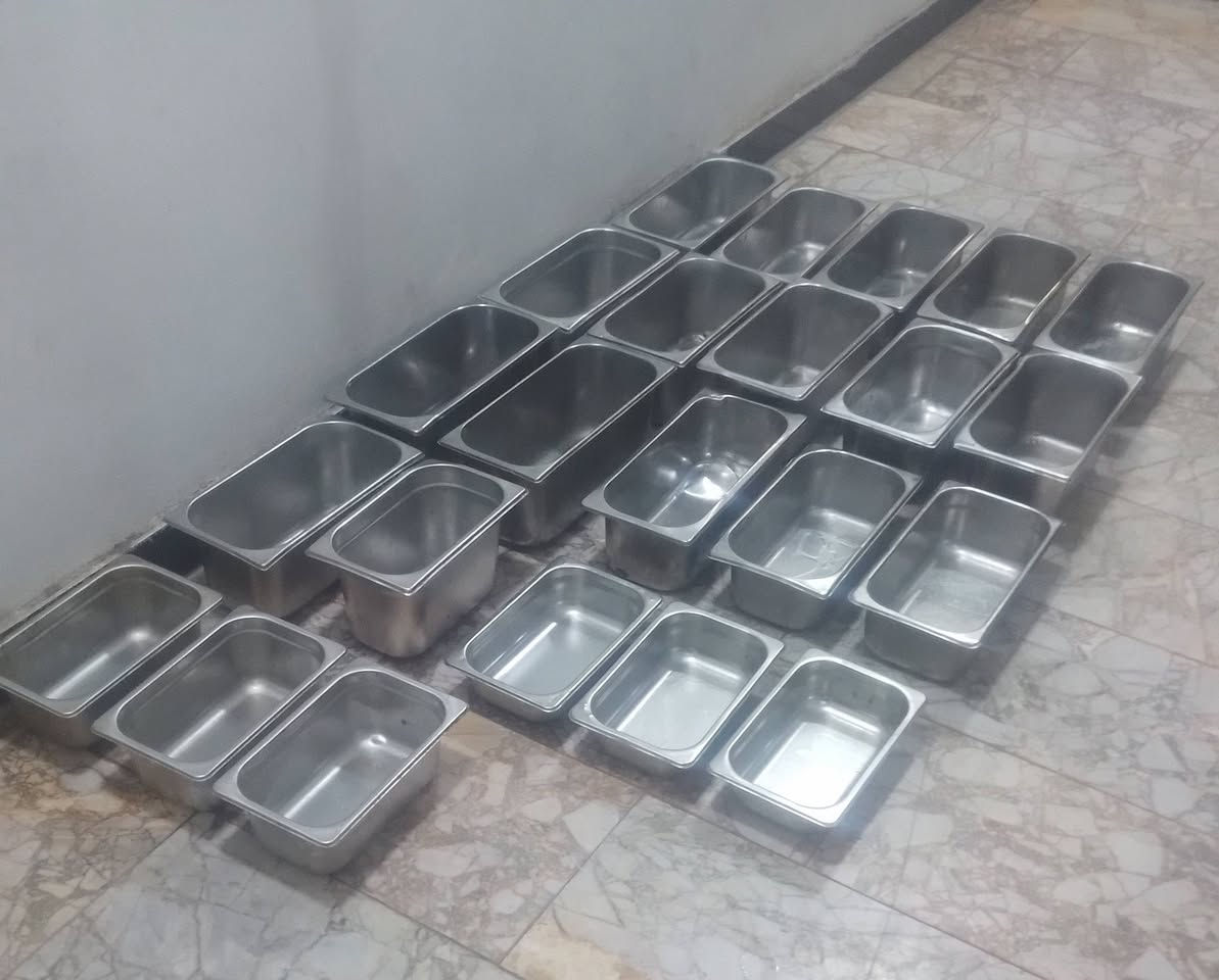بلانكات استيل عدد ٢٣
نظيفات جدا...
سعرهن كلهن  ٧٠  الف
بغداد الشعب ***********
موجود اتصال واتساب
