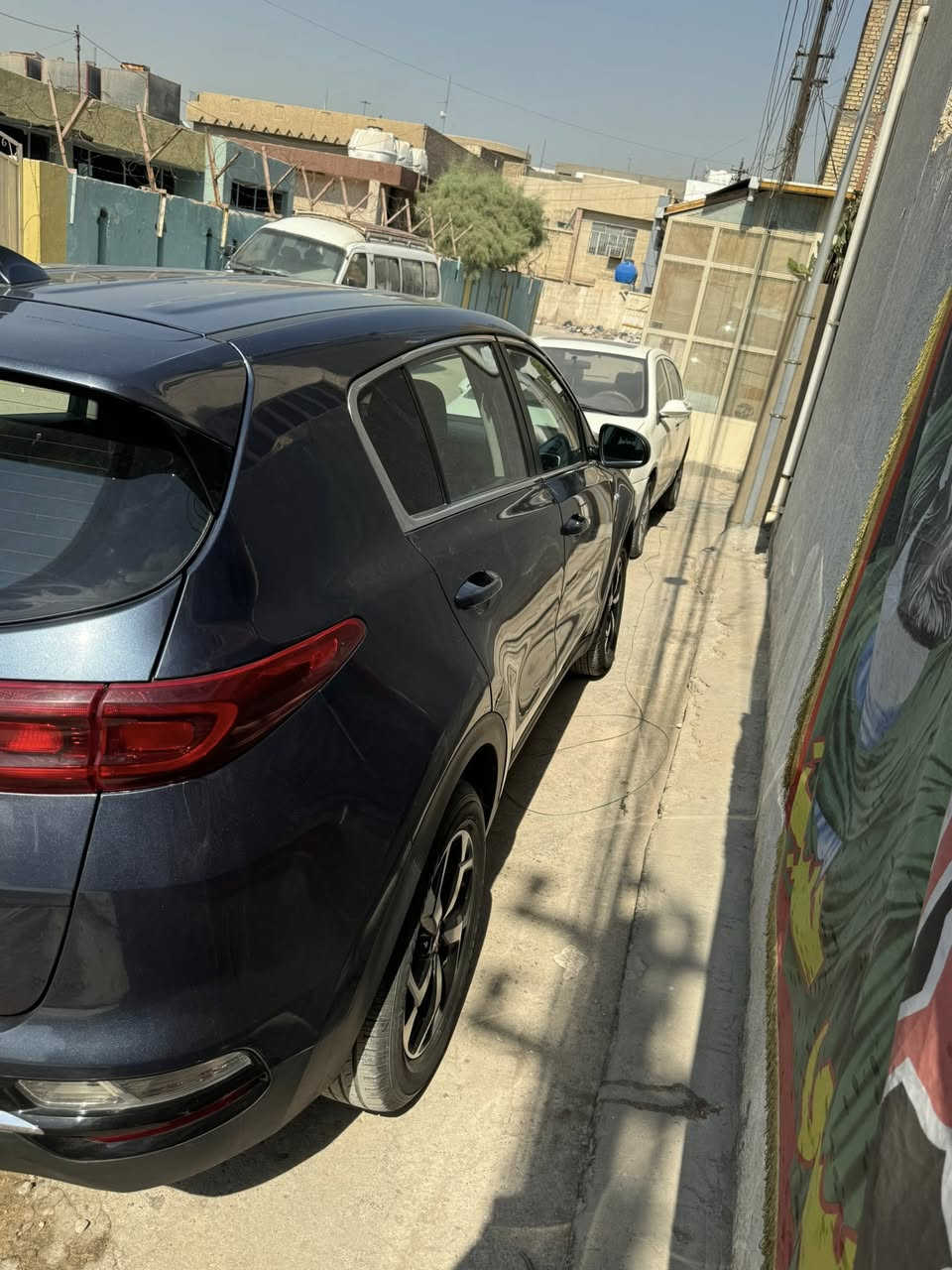 السلام عليكم
سبورتج وارد امريكي موديل 21 للبيع 

ماشيه 72 الف مكينه 2400 جي دي اي

السونار وصور الحادث بالمنشور السعر

160 وبيه مجال مكاني بغداد الامين

***********
