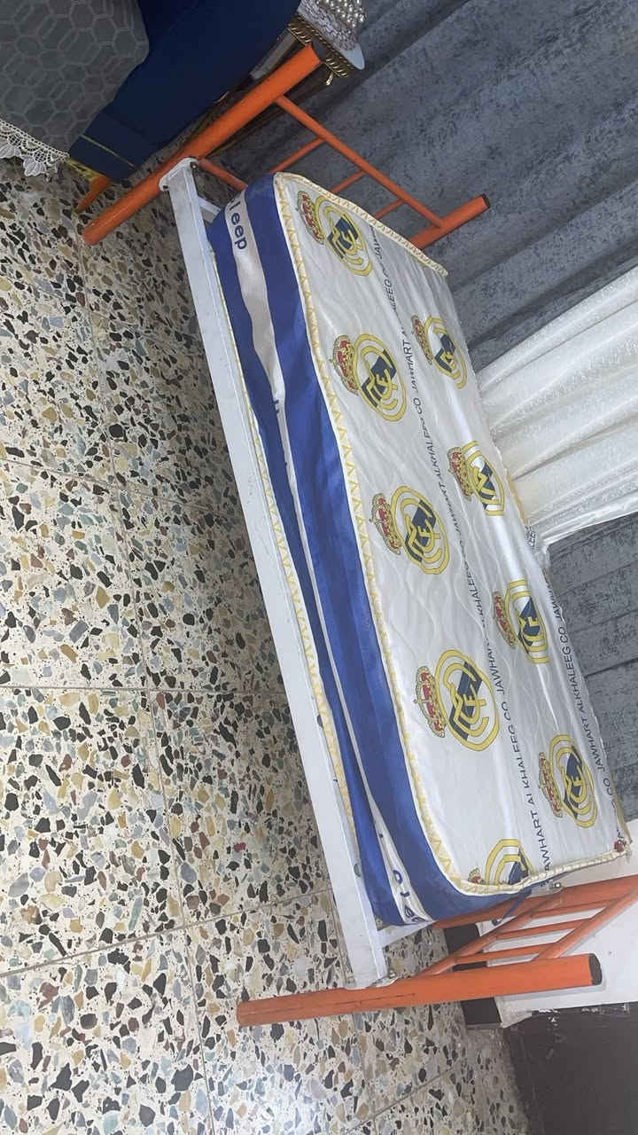 للبيع قيمو وخذو وي الدوشك العمر ١٤ سنه


**إذا كنت صاحب هذا الإعلان وتريد حذفه لأي سبب، رجاءا أرسل رسالة إلى الدعم الفني**