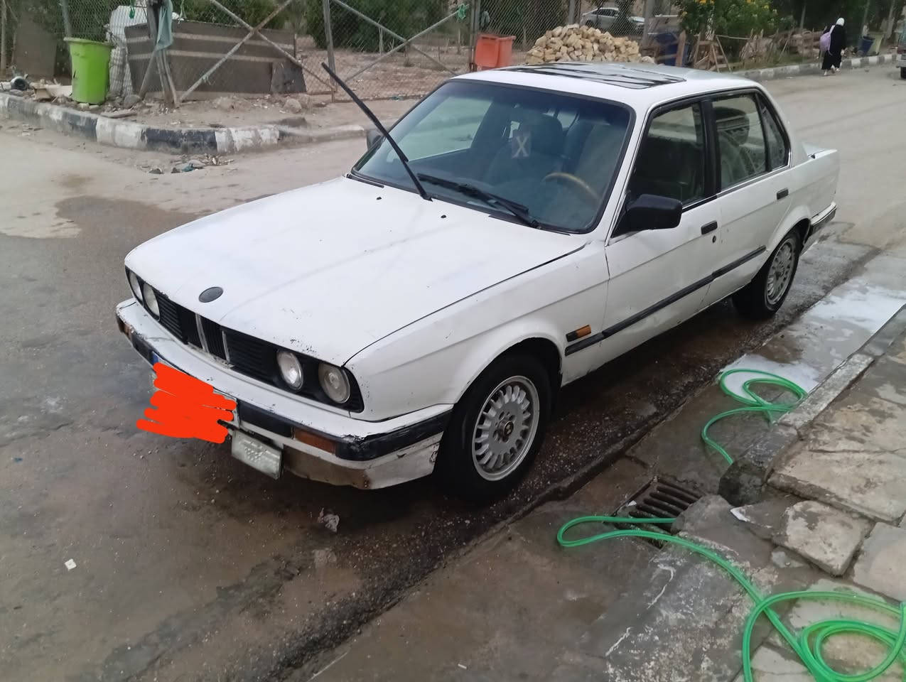 سلام عليكم بي ام موديل 89 رقم نينوى سنويه الحد 29 بسمي سياره محوره مكينه وكير ونجي 6  جدد سياره جاهزه من كلشي وبديهه بلادي لا ضربه ولا تعمير سياره أحله من صور مكان السياره ناصريه مركز سعر 33 وهاذه رقمي ***********
