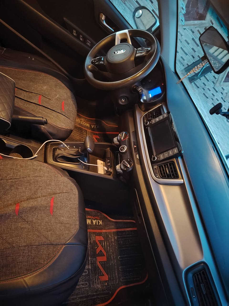 كيا ريو S موديل 20 باسمي دهوك هزه جديده سنويه لل 31 .  محرك 16 دوش ماامفتوح كير شرط 
3 قطع تبديل بدون دواخل كابون بانزين ..

السعر 115 وبيها مجال بيع او مراوس افانتي تكسي 

*********** . الخاص مفتوح
