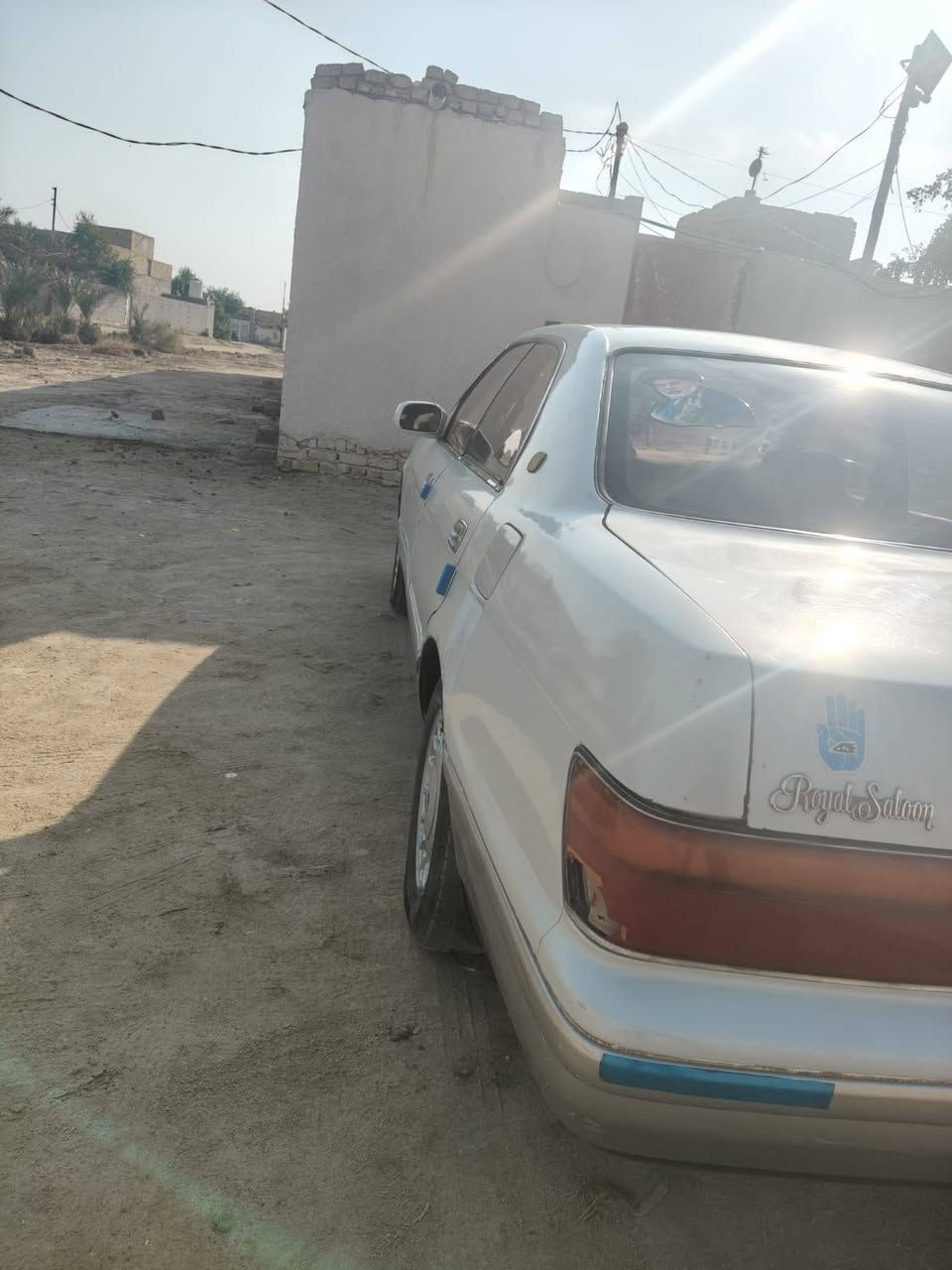 السلام عليكم 
سياره بطه منفصل موديل 93 بسمي رقم نكليزي سياره بيه ضربه خفيفه بل جملغ خلفي مصيوغه عام الجماليه السعر 45 وبيه مجال 
الاستفسار اتصال على رقم *********** يوجد واساب
