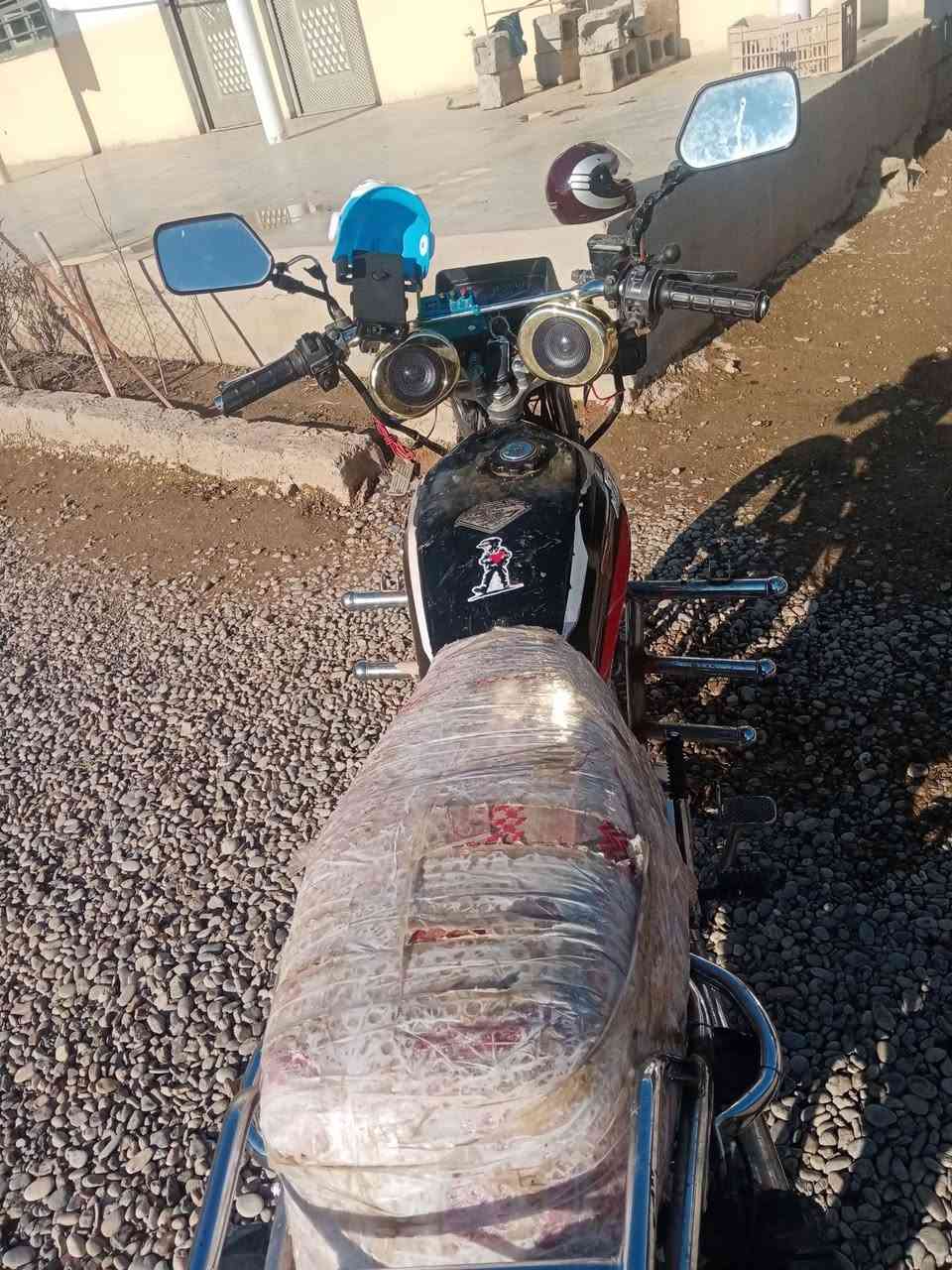 السلام عليكم موطور سافانا خمسة كير موطور نضيف موطور جاهز بس شقل ومش محرك مفتوح موديل ١٨ السعر ٤٢٠ وبية مجال واذ كو مروس موطور ٢١،،،٢٢، الاتصال او الخاص مفتوح ***********
