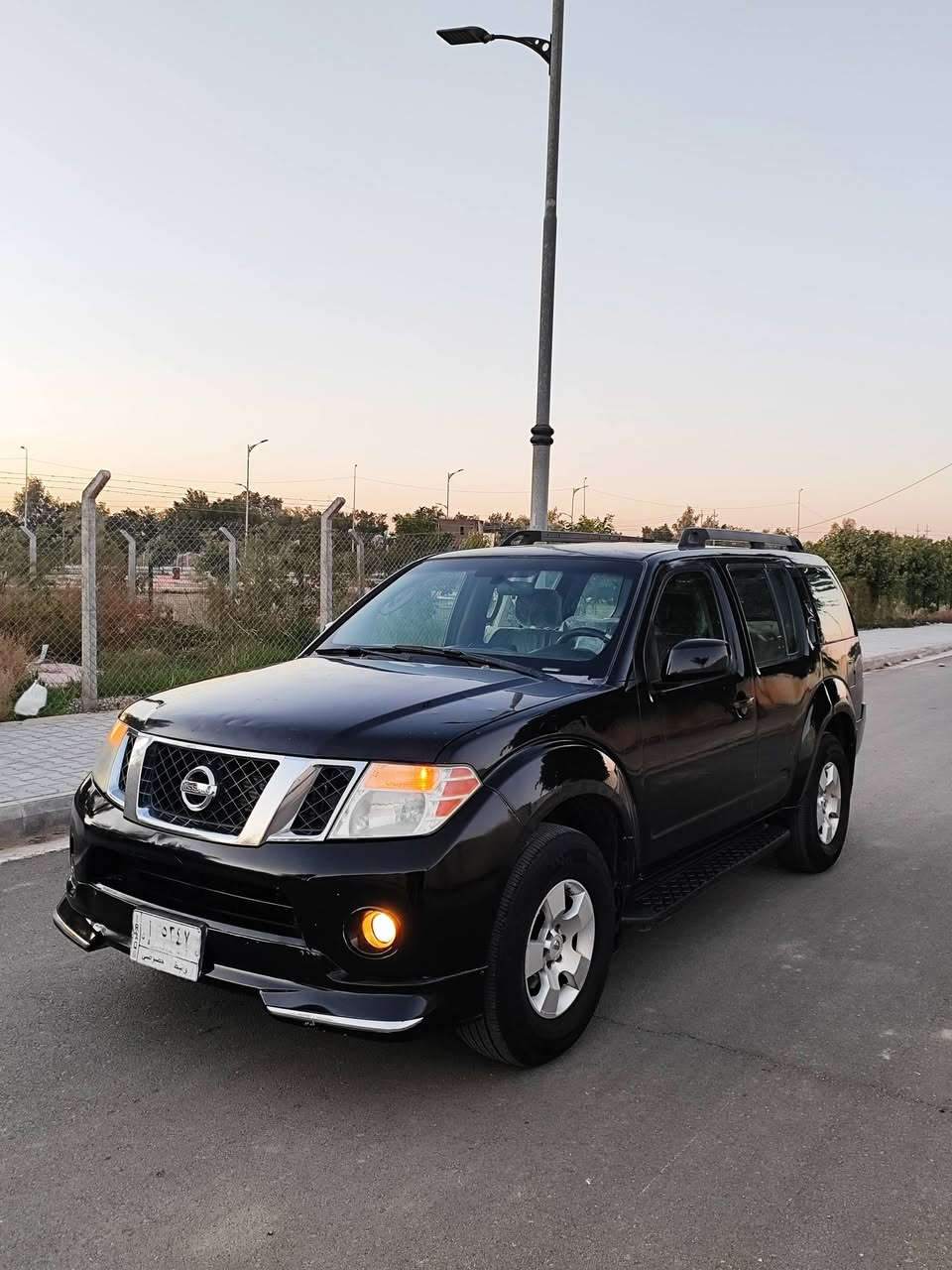 نيسان بافندر 
موديل 2008 
رقم واسط مشروع وطني تحويل مباشر 
محرك 6 سلندر كير اوتماتيك وعادي 
سبعه راكب فور ويل تبريد ثلج تتفئه 
تحكم مري شاشه كامره دواره 
حداديه امامي خلفي جديد 
تخم تاير جديد باتري جديد 
سياره بدون اي نقص جاهزه من كلشي 
مكاني كوت مركز مدينه السعر 92 
هاتف *********** بي واتساب
