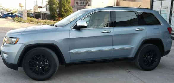 السلام عليكم 
جيب كراند شيروكي وارد امريكي  موديل 2013 رقم بغداد دولي بسمي حادث جاملغ وبنيد وباب شويه كلير  شواصي مكفوله 
 فول مواصفات سلايد رووف فتحه بصمة   شاشه قلاب ذاكره خزن موسقى كامره خلفيه دواره  فول  مثبت سرعه كشنات جلد  وكهرباء  تبريد وتدفئه بلكشنات دمام خلفي  تبريد قطعتين  ويل كروم عنكبوت حجم 18 وتخم تاير جديد يدات  نيكل  السياره جاهزه من كلشي مكاني بغداد السعر162 للأستفسار *********** حلة
