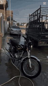 يا الله سلام عليكم تايكر للبيع او مراوس موديل 23 اي نقص مابي بس التاير الخلفي بي عواج دراجة نضيفة السعر خاص او اتصال ***********✨🤍
