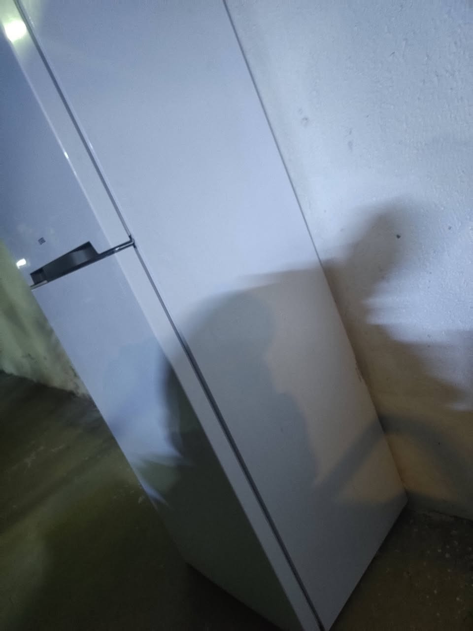 السلام عليكم ثلاجه نوع فستل شغاله شرط الفحص السعر 160 وبيه مجال الشراي *********** او خاص مفتوح
