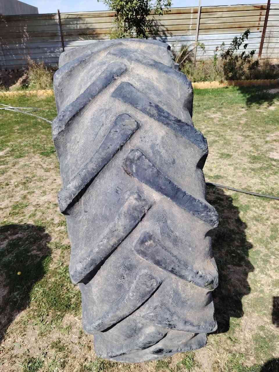 السلام عليكم تايرات فوركسن حجم 30. 4.18 مكفولات للبيع السعر 350 ألف العنوان بغداد اليوسفيه ***********و ***********
