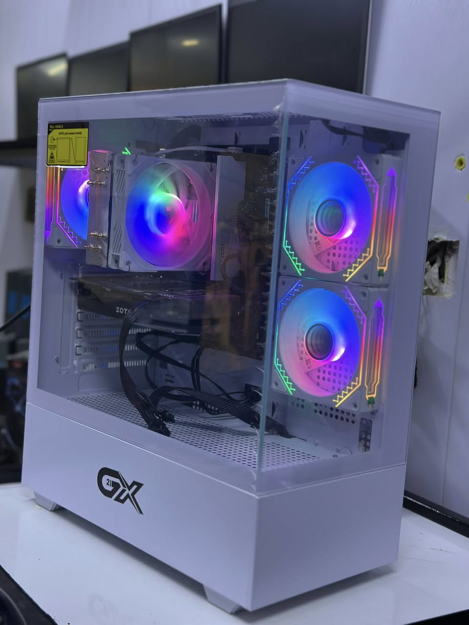 تحية طيبة شبابنا وحبايبنا 
مثل ما عودناكم اسعارنا و قطعنا ما الها مثيل - هاي التجميعة. فقط باور سبلاي وكارت مستخدمات 
I5 10400F جديد
RAM 16 2666 جديد
M.B H510 MSI A-PRO جديد
GTX1070 8GB ZOTIC مستخدم 
SSD128-HDD500 جدد
CPU FAN RGB جديد
P.S 500W+80PLUS GIGBYTE GOLD مستخدم
CASE 3 FAN جديد 
السعر ٥٠٠ الف فقط - متوفر توصيل لكافة المحافظات 
عنوان المكتب كوت المشروع شارع الحاسبات مكتب MEGA
***********
