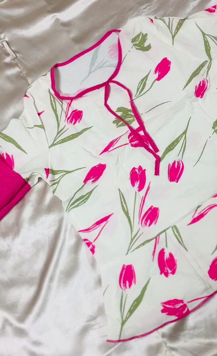 بجامة تراك 
انثوي بتفاصيل بسيطة قماشه كريشة ناعم قياساته من وزن ٥٥ الى ٧٥


**إذا كنت صاحب هذا الإعلان وتريد حذفه لأي سبب، رجاءا أرسل رسالة إلى الدعم الفني**