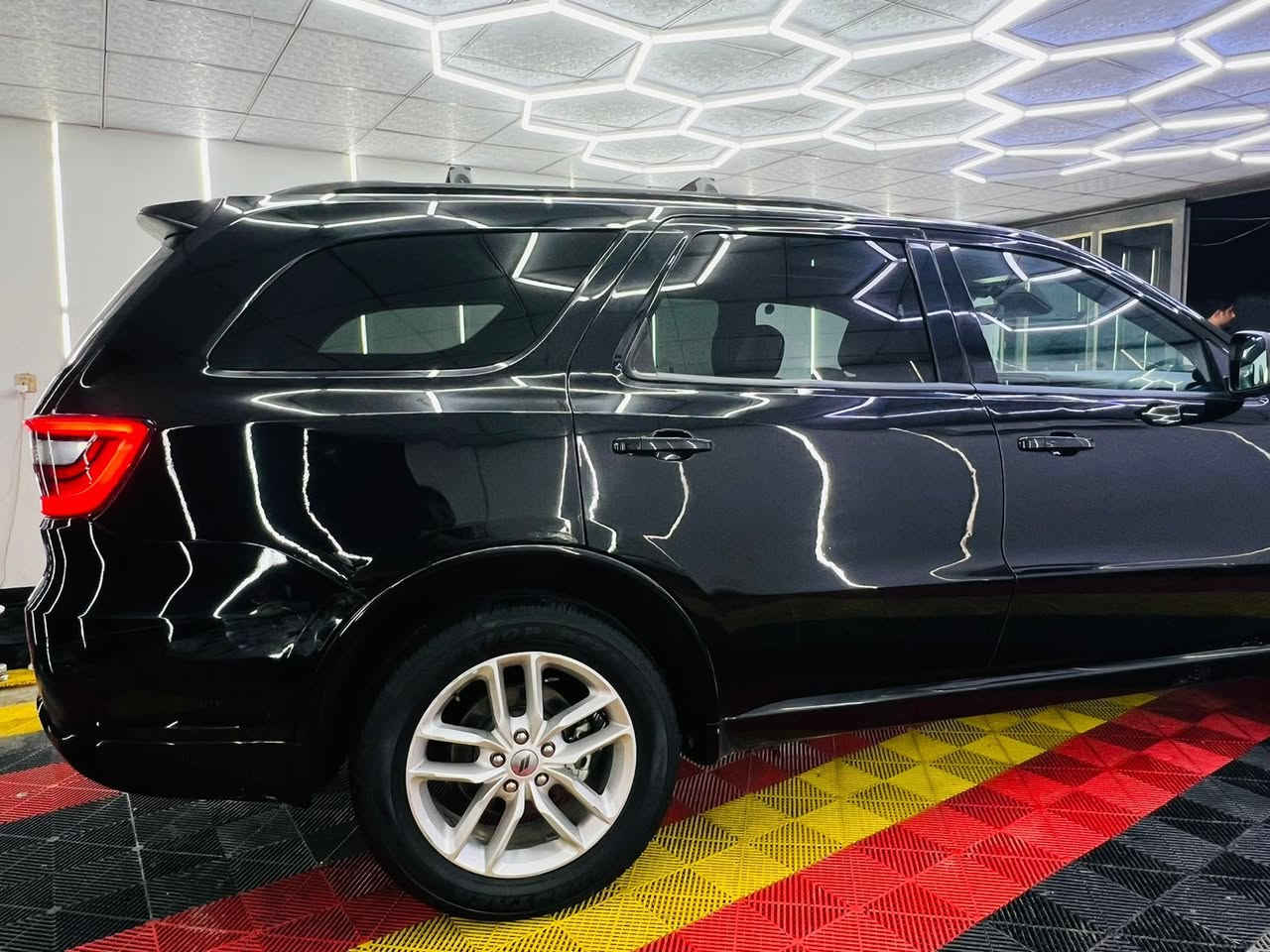 دودج دورنكو جي تي بلس 
2023 
حرة بأسمي/ بدون رقم 
فول مواصفات 
1/1
شاصيها مرفق بالمنشور 
حادثها فقط جاملغ وباب 
مكفولة الشواصي واللغود 
$237
للاستفسار/ ***********
