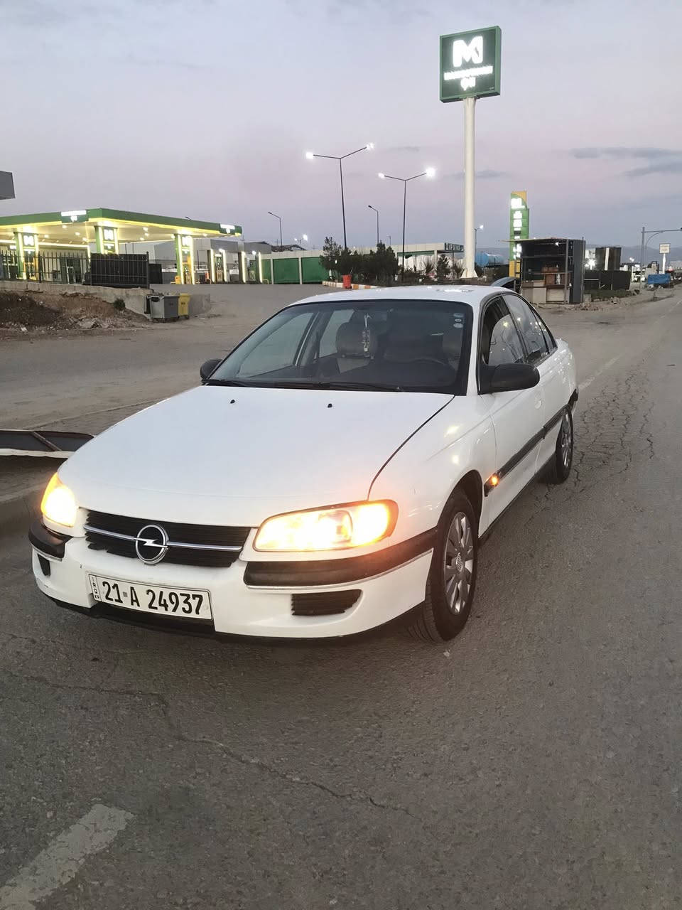 1996
محرک ٢٠ گیر عدی  
تبرید مایشتغل 
سنوی جدید بسمی 
اطارت جدیدە 
رۆت بۆڵت   فلنجە جدیدە 
٤٣$
***********
سلیمانی
