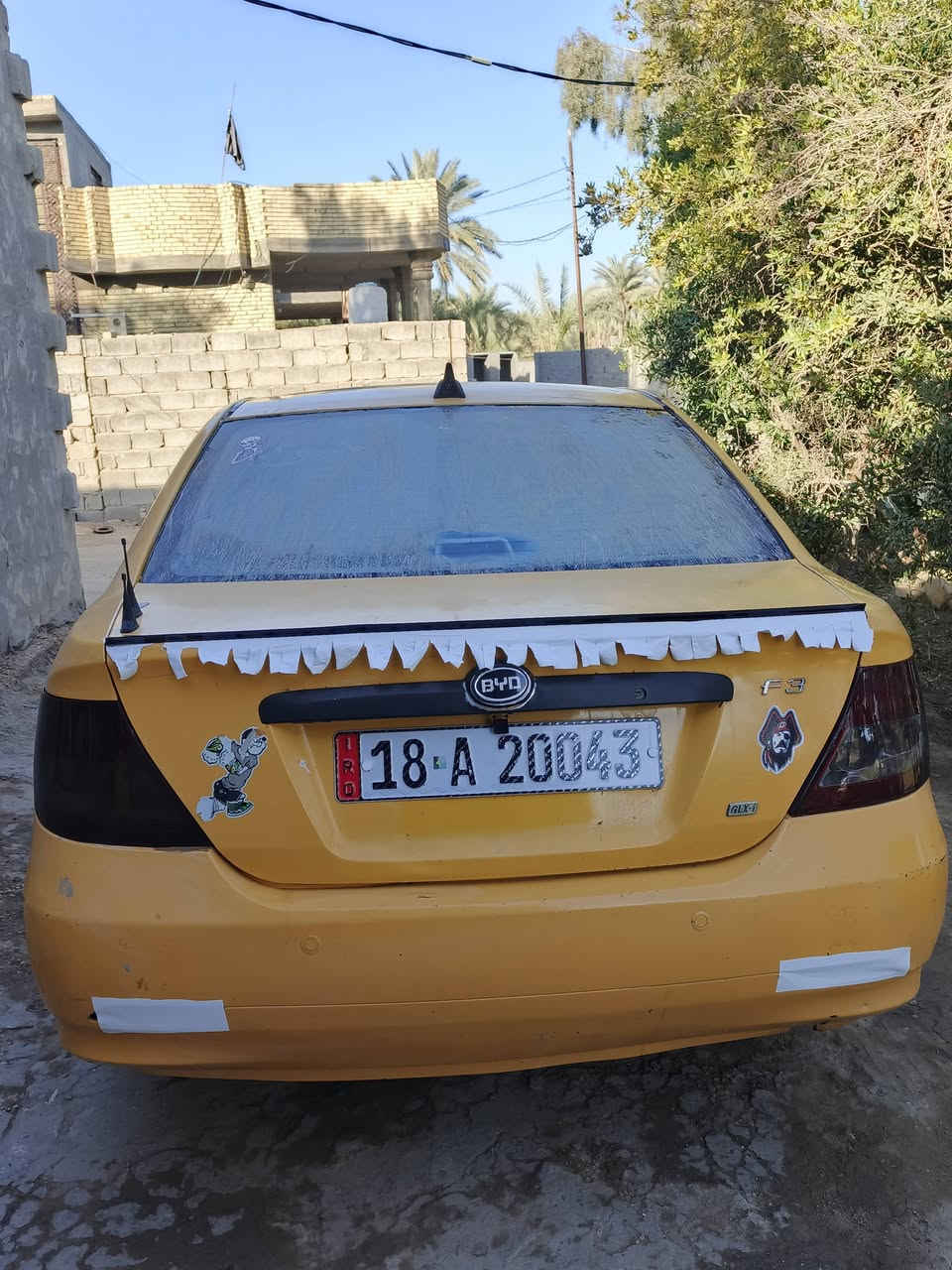 السلام عليكم بي واي دي اف ثري موديل 2011 مكينه وكير نضيفات السياره ضربتها بجم بيها خياسات خفيفه شاشه وبنراما السياره حداديتها حلوه خير من الله راعيها موجود يريد تحويل السعر  40وبيها مجال مكان كربلاءطوريج  للاستفسار اكثر  ‏‪***********‬‏
