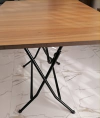 ميز طعام جديد • ١١٧×٧٣سم • تخت نفر