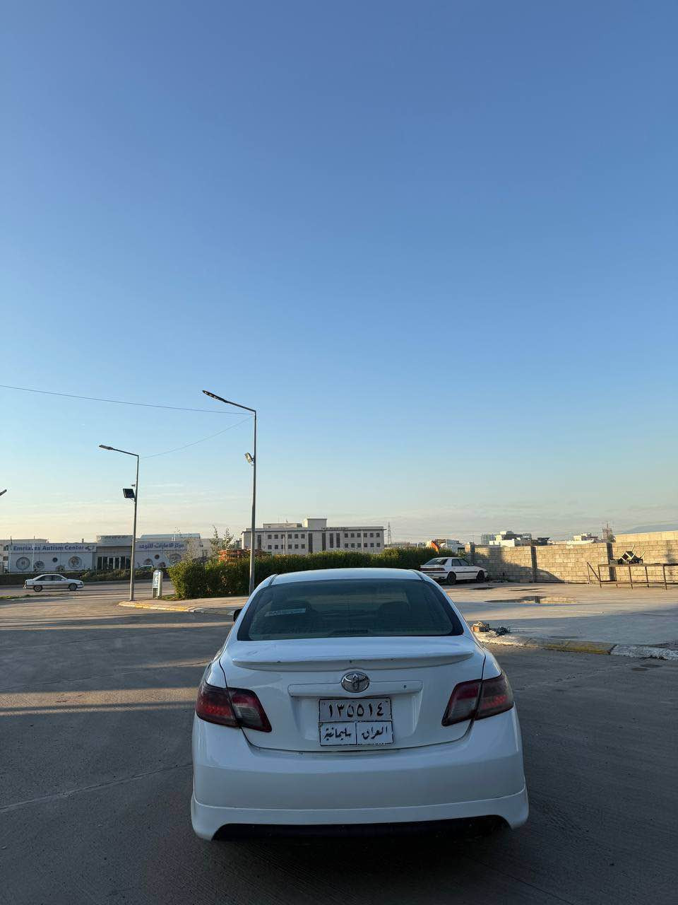***********
تۆیۆتا کامیری مۆدێل:٢٠٠٩
مەکینە ٤ پستن خەلیجی سەیارەکە زۆر نوێیە پێش و پشتی کراوە بە ٢٠١١ یەک دینار مەسروفی تێدا نیە حیزام بۆیاغە قۆپێکی بچووکی لە سەقفی هەیە لێدرانی نیە 
نرخی: ٧٦ وەرەقە
***********
تويوتا كامري موديل:٢٠٠٩ محرك ٤ سلندر مرغوب مواصفات خليجي السيارة جديد مابيهة الف دينار مصرف محدث موديل ٢٠١١ مسبوغة حزام بدون ضربة 
السعر:٧٦ ورقة أربيل, العراق
