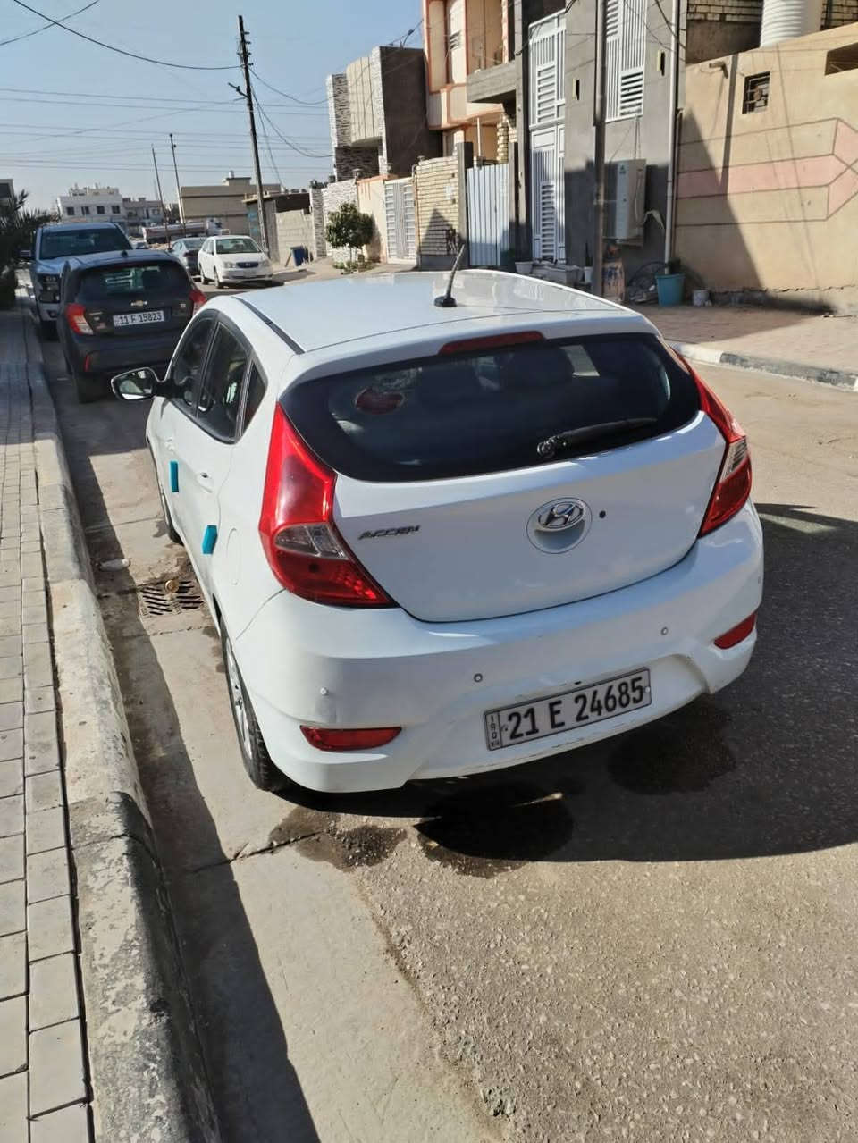 هونداي اكسنت هاتشباك نظيفه ١٦٠٠بيها بارد بسيط بالبنيد والجاملغ مواصفات الاكسنت معروفه رقم اربيل بأسمنه ارباكات كلها سليمه تراي كلش حلو موجوده في كربلاء 
تريد تحويل تريد وكاله بالخدمه كير مكينه حداديه تبريد كهربائيات كلها سليمه ومابيها اي نقص اي استفسار الاتصال على الرقم ***********
